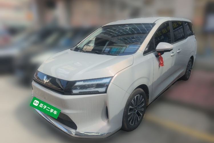 Used Wuling Starlight 730 2025 Model Pure Electric 500km Luxury Edition