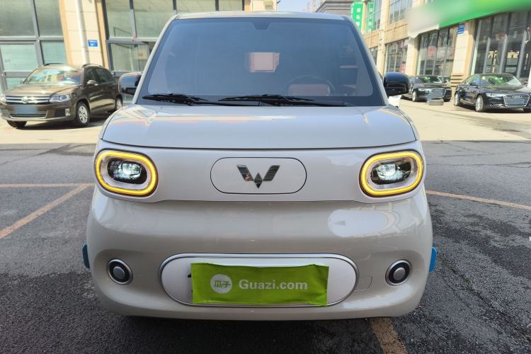 Used Wuling Hongguang MINIEV 2024 3rd Generation 215km Youth Edition Front