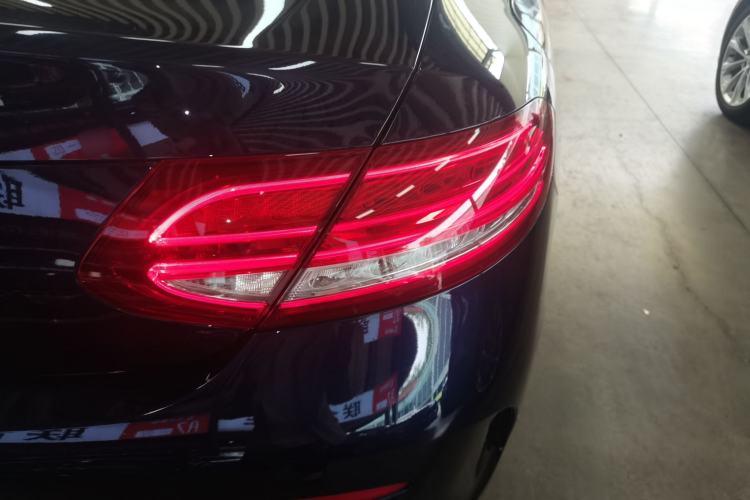 Used Mercedes-Benz C-Class 2018 C 200 Coupe Exterior 3