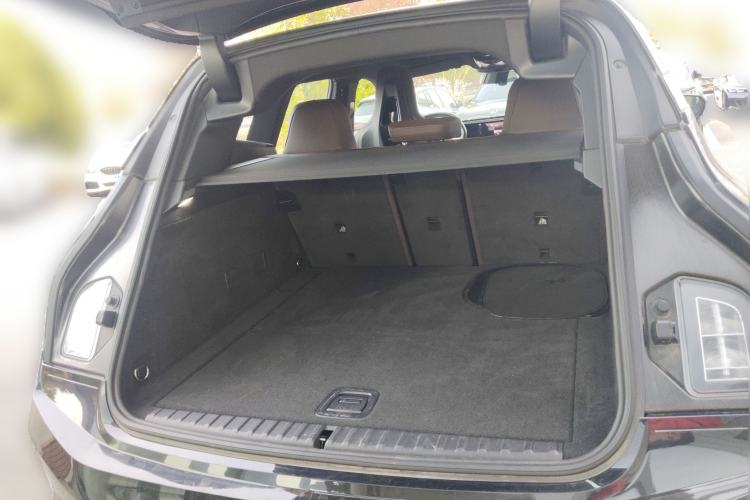 Used BMW iX 2022 xDrive40 Trunk