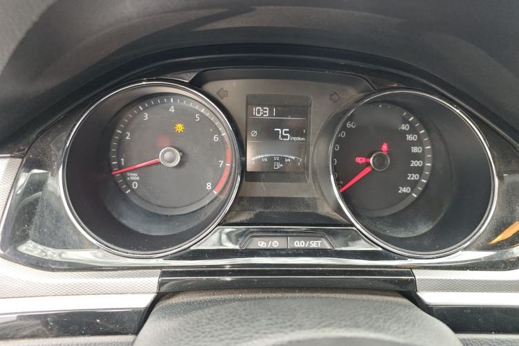 Used Volkswagen Bora 2016 1.6L Manual Comfort Model Instrument Cluster