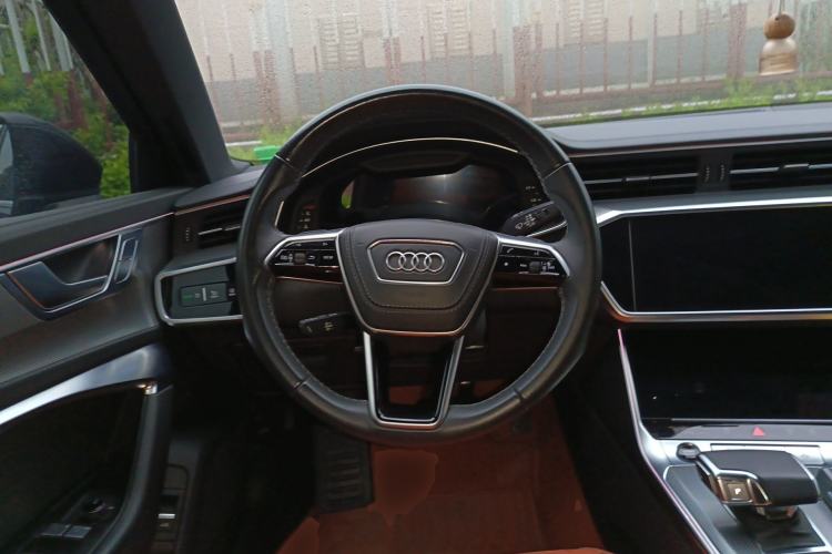 Used Audi A6L 2023 40 TFSI Luxury Dynamic Model Steering Wheel