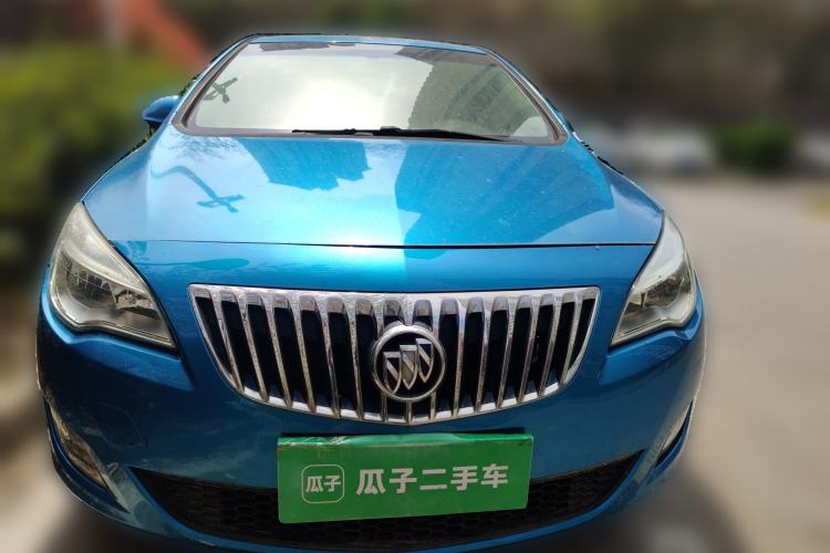 Used Buick GT 2012 XT 1.6L Manual Entry-Level Model