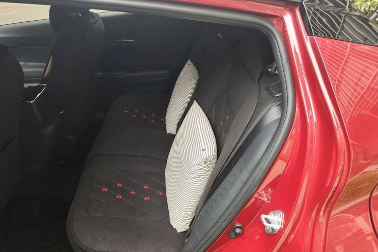 Used Toyota IZOA 2021 2.0L Enjoy Edition
