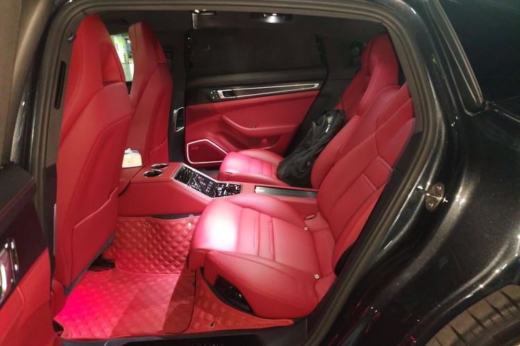 Used Porsche Panamera 2023-Year Restyled Panamera Executive Extended Platinum Edition 2.9T
