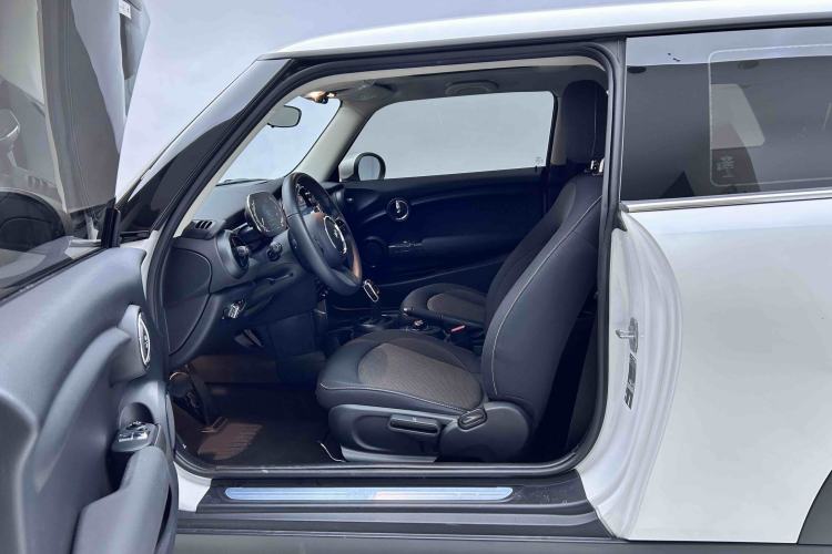 Used MINI 2023 1.5T ONE Left Front Seat