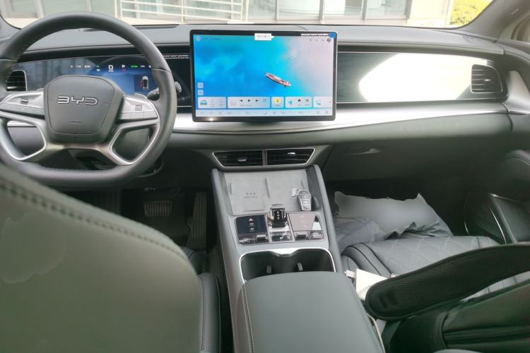 Used BYD Sealion 07 EV 2025 610 Intelligent Driving Edition Center Console