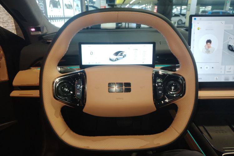 Used Geely Galaxy Galaxy 8 2025 130km EM-P Exploration Edition
