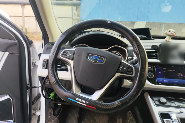 Used Geely Auto Emgrand X7 Sport 2016 1.8TD Automatic ZhiShang Model