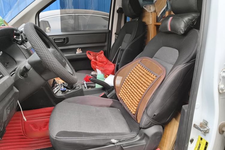 Used Wuling Hongguang PLUS 2019 1.5T Manual Standard Version 7 Seats
