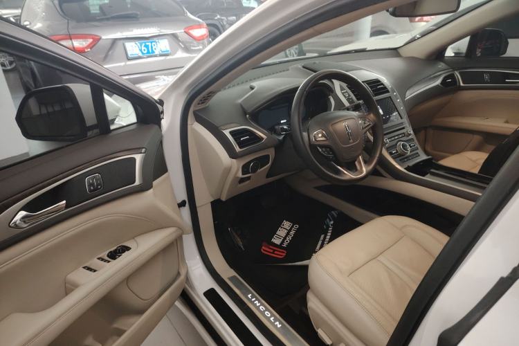 Used Lincoln MKZ 2017 2.0T Luxury Edition
