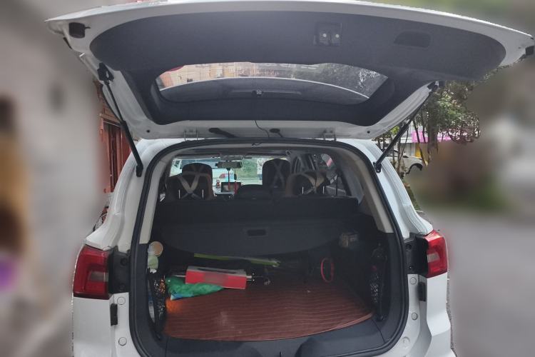 Used FORTHING Joyear X5 2017 1.6L Manual Luxury Model Trunk