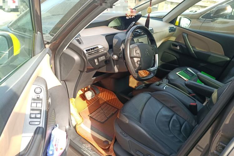 Used Citroen C4 Picasso 2015 1.6T Luxury 5-Seat Model