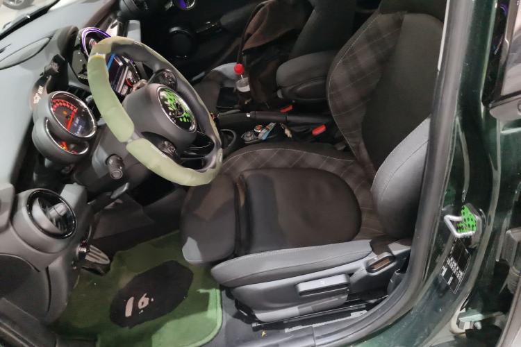 Used MINI 2018 1.5T COOPER Classic Edition Five-Door Version Left Front Seat