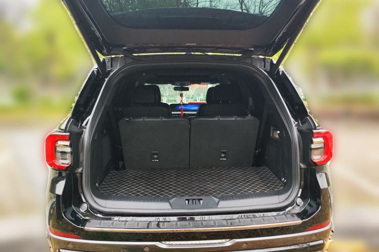 Used Ford Explorer 2023 EcoBoost 285 4x4 ST-LINE 6-Seater
