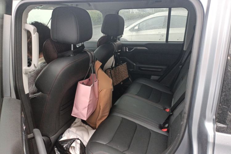 Used JETOUR Traveler 2023 1.5T Two-Wheel Drive Discovery PRO Left Rear Seat