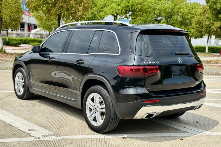 Used Mercedes-Benz GLB 2022 Second Facelift GLB 200 Fashion Edition Exterior 6