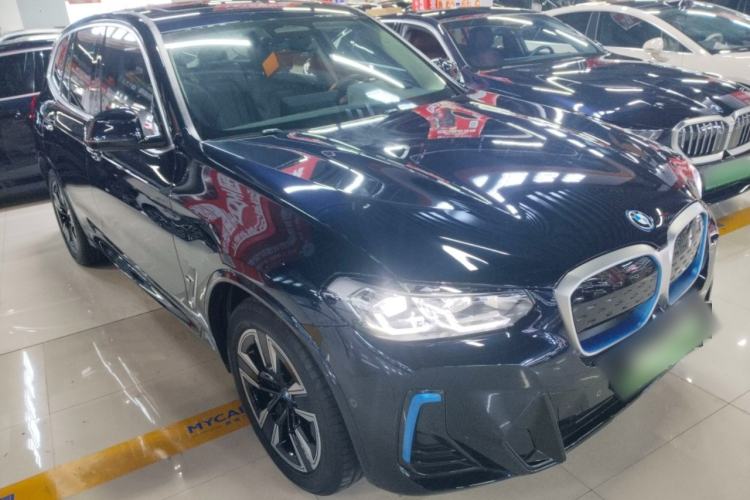 Used BMW iX3 2022 Leading Model Front Right 45 Deg