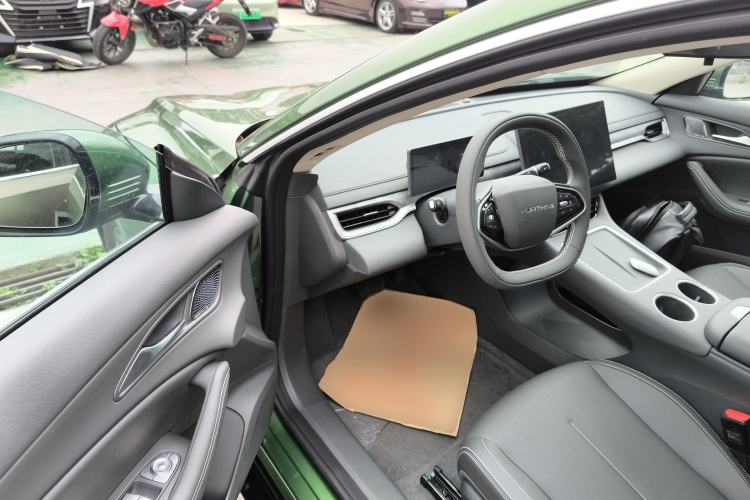 Used FORTHING Xinghai S7 2025 Model, 555 Star Creation Edition
