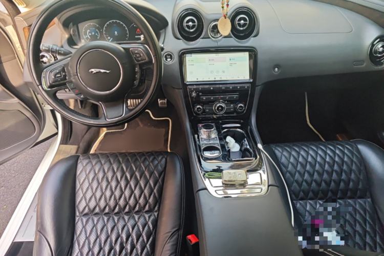 Used Jaguar XJ 2018 XJL 3.0 SC Two-Wheel-Drive Panoramic Business Edition
