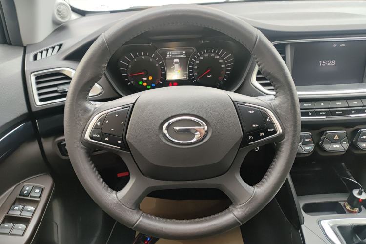 Used GAC Trumpchi GS4 2017 235T Manual Two-Wheel Drive Luxury Edition