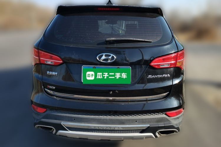 Used Hyundai Santa Fe 2015 2.0T Automatic Two-Wheel Drive Smart Version 5 Seats
