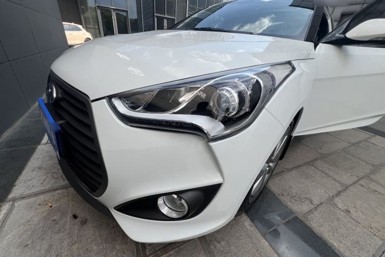 Used Hyundai Veloster 2015 1.6T Automatic Luxury Edition Interior 5