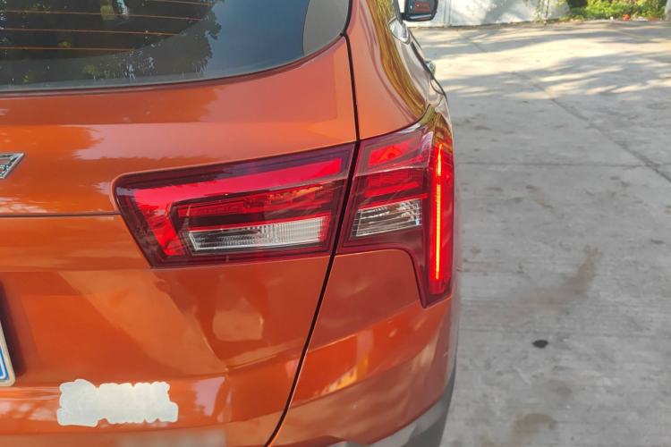 Used Venucia T60 2018 1.6L CVT Smart & Fun Version China V Standard
