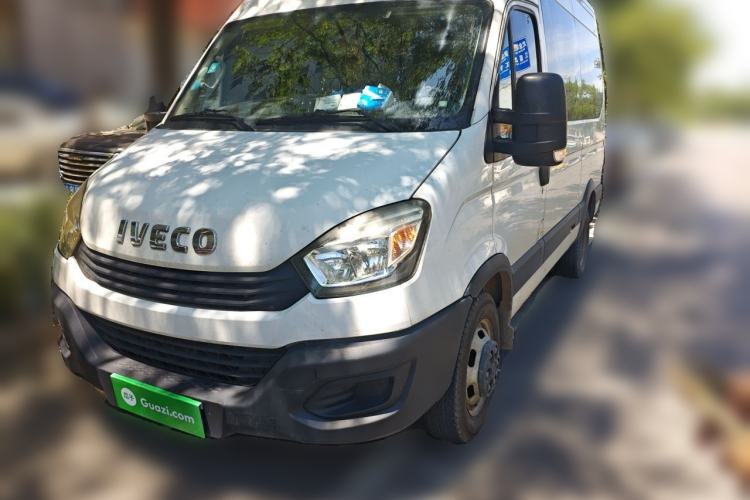 Used Iveco Eurocargo 2018 2.3T Long Wheelbase Short Overhang Multi-Purpose Vehicle with Side Sliding Door F1A Guazi used car, China used car export, Used car for sale, Used  cars, Cheapest cars for sale