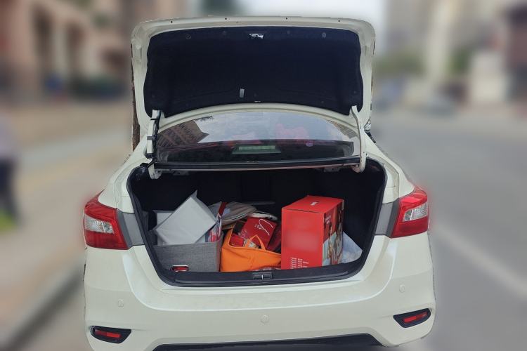 Used Nissan Sylphy 2016 1.6 XL CVT Luxury Edition Trunk