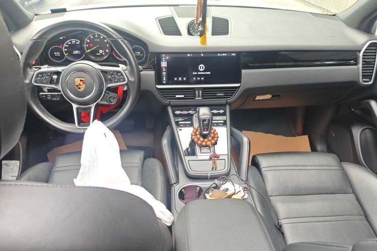 Used Porsche Cayenne E-Hybrid 2019 Cayenne E-Hybrid 2.0T Center Console