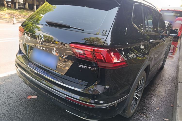 Used Volkswagen Tiguan L 2021 330TSI Automatic Two-Wheel Drive R-Line Enhanced Edition
