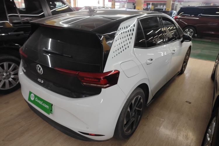 Used Volkswagen ID.3 2024 Outstanding Edition Rear Right 45 Deg