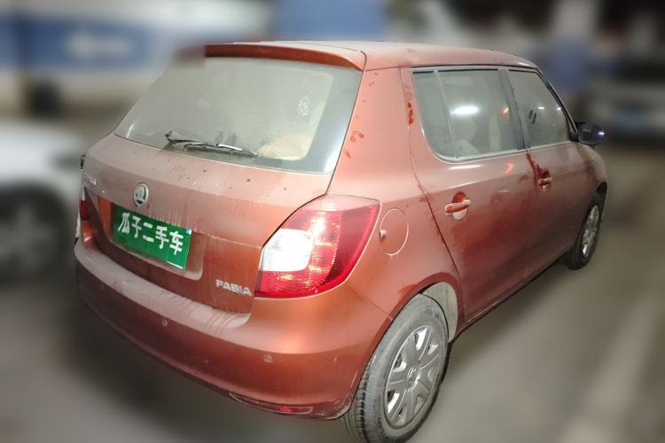 Used Skoda Fabia 2014 1.4L Automatic Crystal Edition