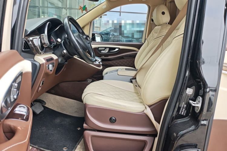 Used Mercedes-Benz V-Class 2017 V 260 Avantgarde Edition