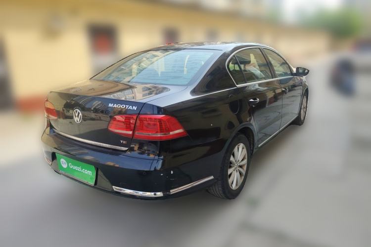 Used Volkswagen Passat 2015 1.8TSI DSG Prestige Edition Rear Right 45 Deg