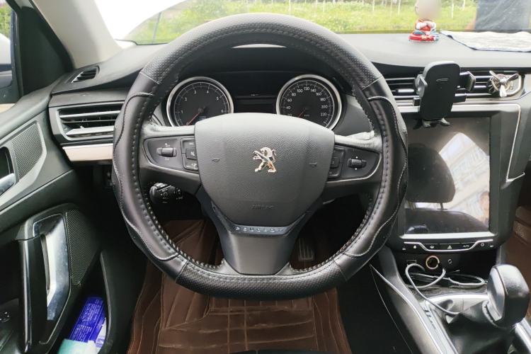 Used Peugeot 408 2015 1.2T Automatic Luxury Edition Steering Wheel