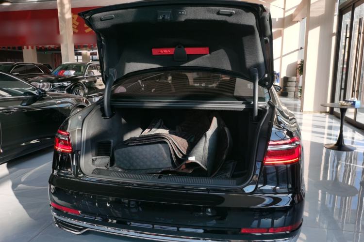 Used Audi A8 2022 A8L 50 TFSI quattro Comfort Edition Collector's Model
