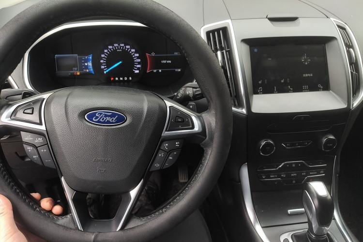 Used Ford Edge 2018 EcoBoost 245 Two-Wheel-Drive Titanium 7-Seater China V Standard
