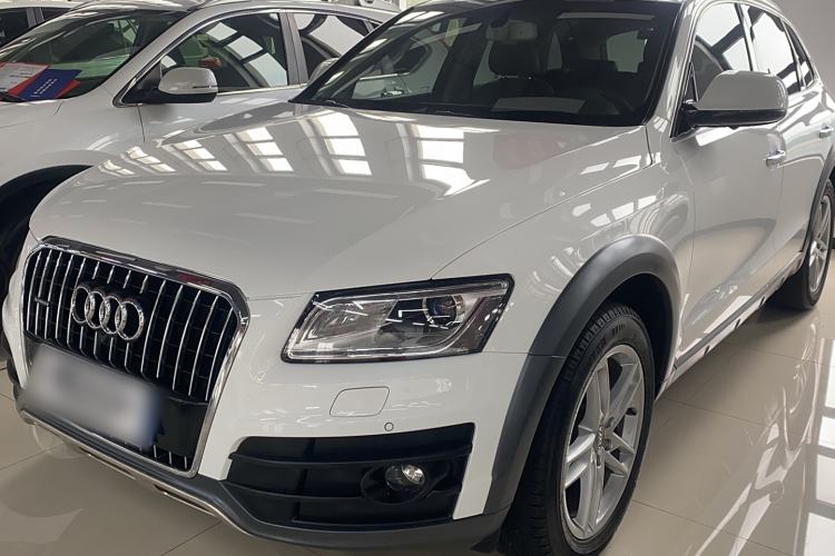 Used Audi Q5 2018 Collector's Edition 40 TFSI Technology Model