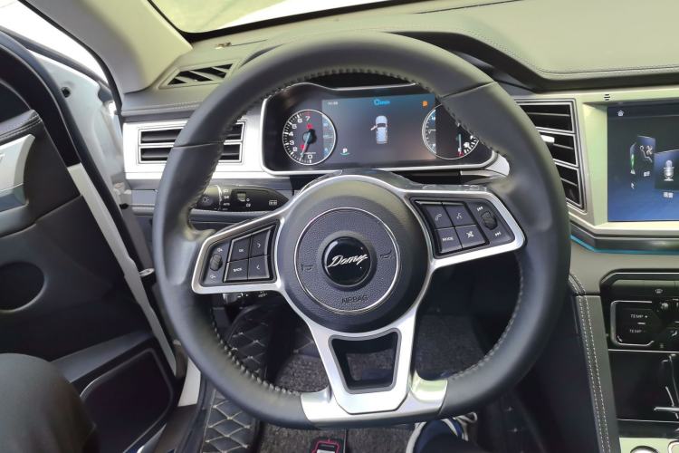 Used Zotye Domy X7 2017 1.8T DCT Prestige Model
