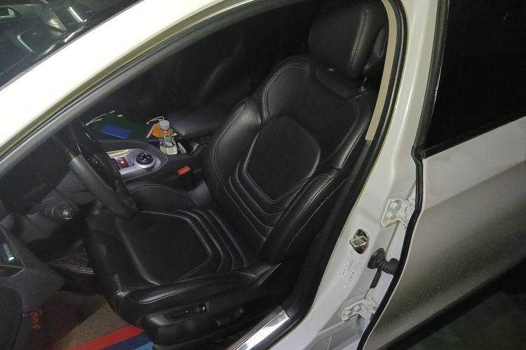 Used DS 6 2014 1.6T Luxury Edition THP160