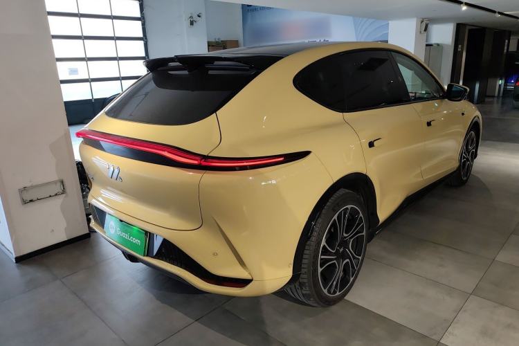 Used IM LS7 2023 100kWh Lux Rear-Drive Version