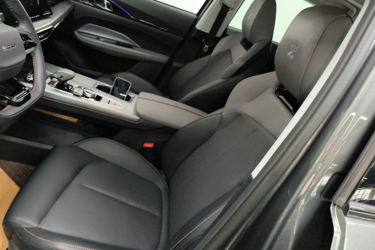 Used CHANGAN OSHAN Z6 2023 Blue Whale 1.5T DCT Smart Edition Left Front Seat