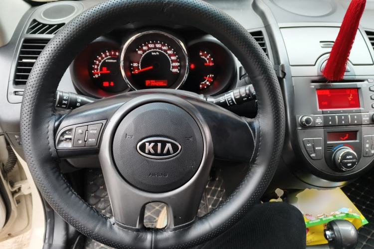 Used Kia Soul 2012 1.6L AT Premium Steering Wheel