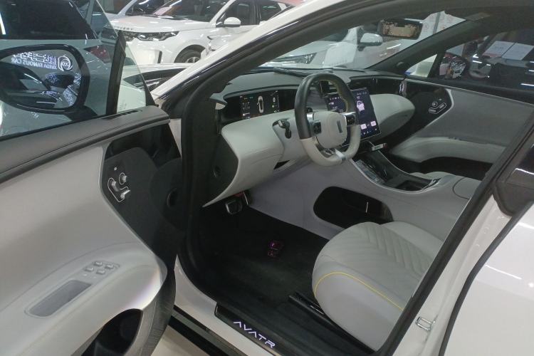 Used Avatr 11 2022 Long-Range Dual-Motor Luxury Edition 5 Seats