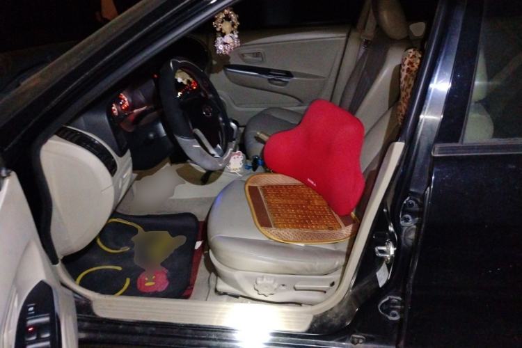 Used Soueast V3 Lingyue 2014 1.5L Manual Luxury Edition