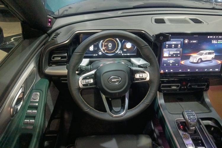 Used GAC Trumpchi GS8 2022 Flagship Series 2.0 TGDI Two-Wheel-Drive Prestige Edition (6-seater)