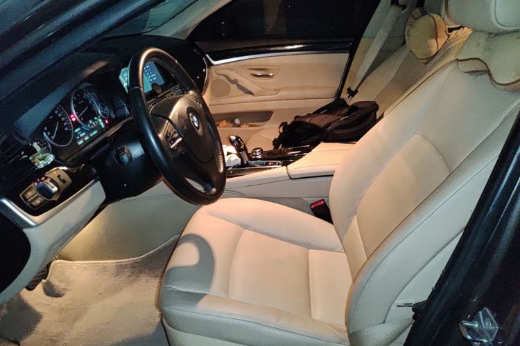 Used BMW 5 Series 2011 523Li Luxury Model
