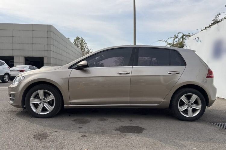 Used Volkswagen Golf 2016 1.6L Automatic Comfort Model
